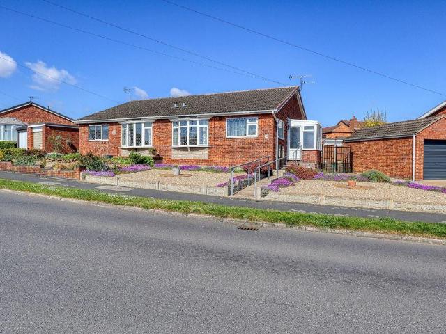 Bungalow for sale in Yaddlethorpe, Bottesford