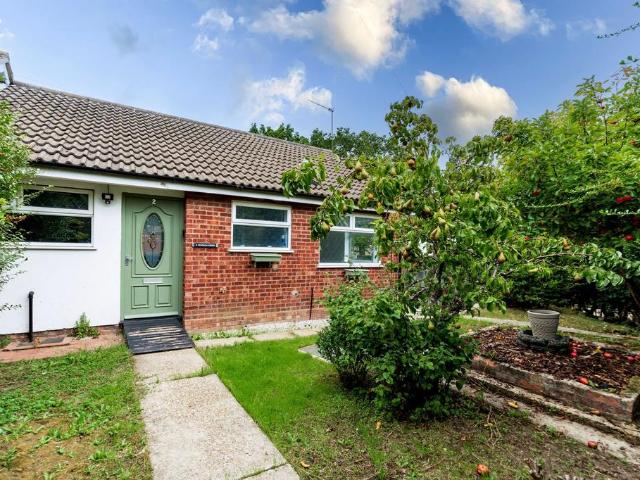 Bungalow for sale in Shrublands, Stokesby