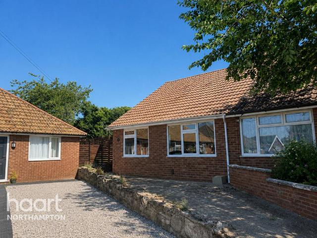 Bungalow for sale in Spring Park, Kingsthorpe