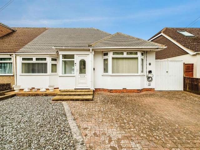 Bungalow for sale in Fishersgate, West Sussex