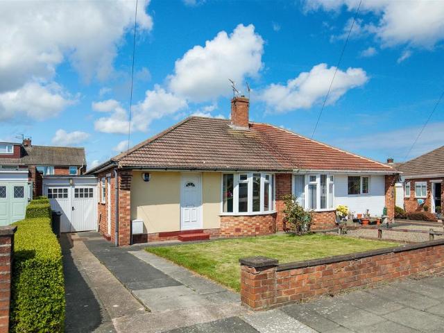 Bungalow for sale in Stakeford, Bomarsund