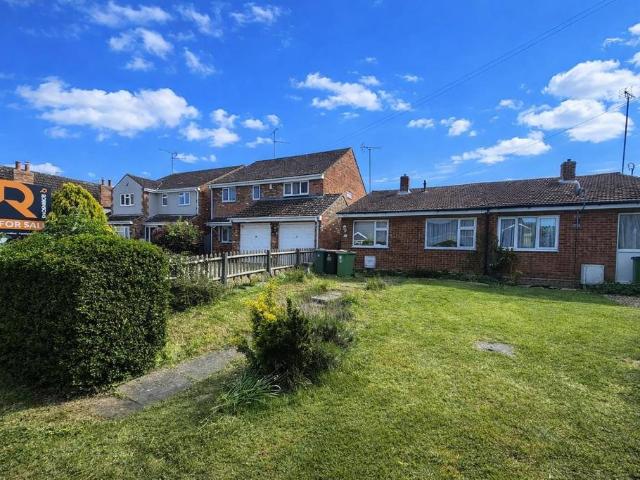 Bungalow for sale in Totternhoe, Bedfordshire