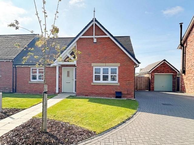 Bungalow for sale in Crookhill, Worcestershire