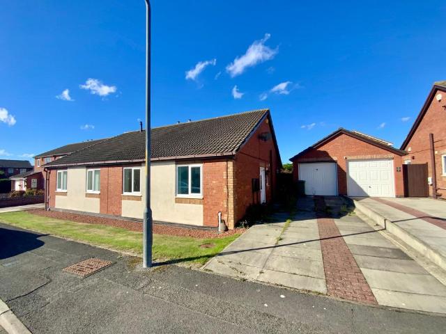Bungalow for sale in Beckfields, Ingleby Barwick