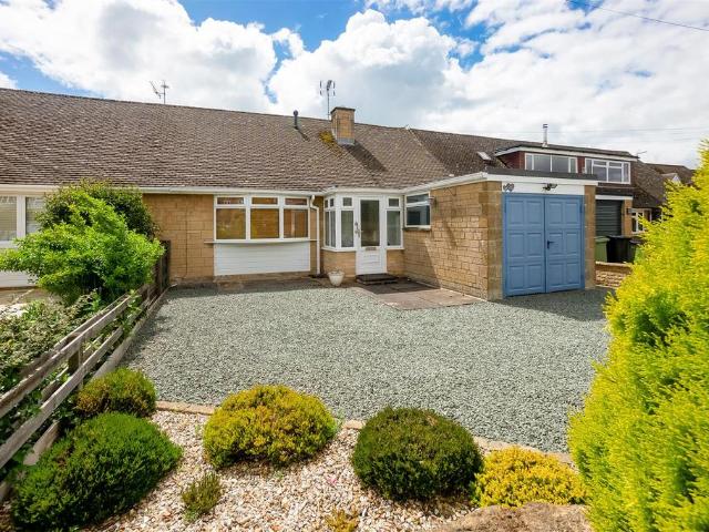 Bungalow for sale in Fossebridge, Gloucestershire