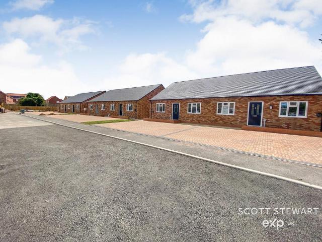 Bungalow for sale in Yaxley, Huntingdon