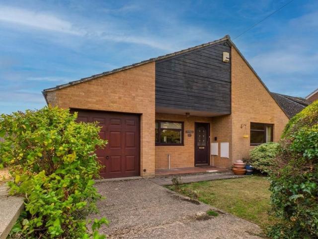 Bungalow for sale in Trumpington, Cambridge