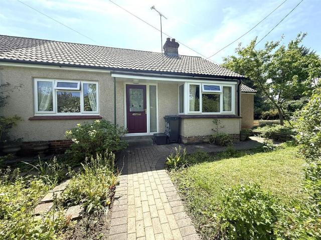 Bungalow for sale in Pewsham, Chippenham