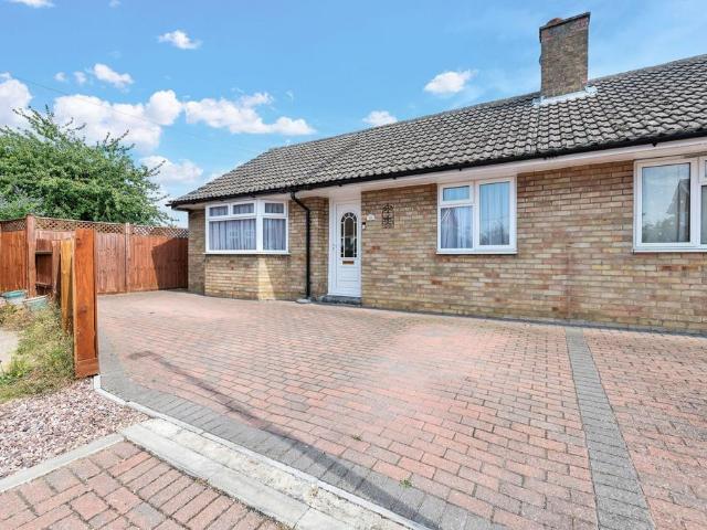 Bungalow for sale in Arrington, Cambridgeshire