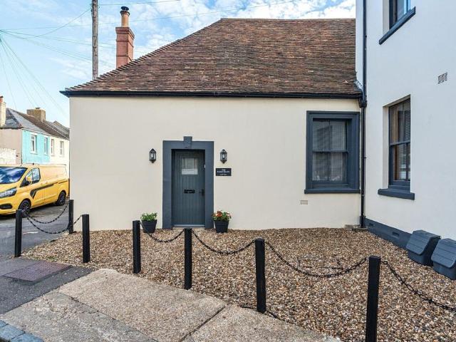 Bungalow for sale in Golden Valley, Folkestone
