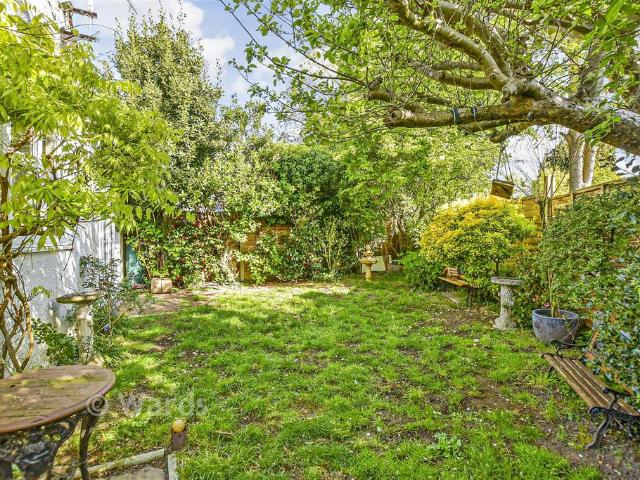 Bungalow for sale in Midway, Kent