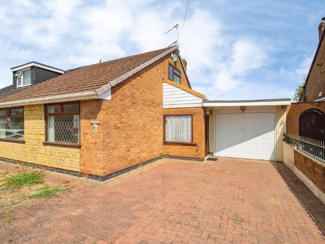 Bungalow for sale in New Bilton, Warwickshire