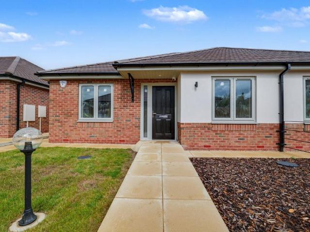 Bungalow for sale in Barton, Leicestershire