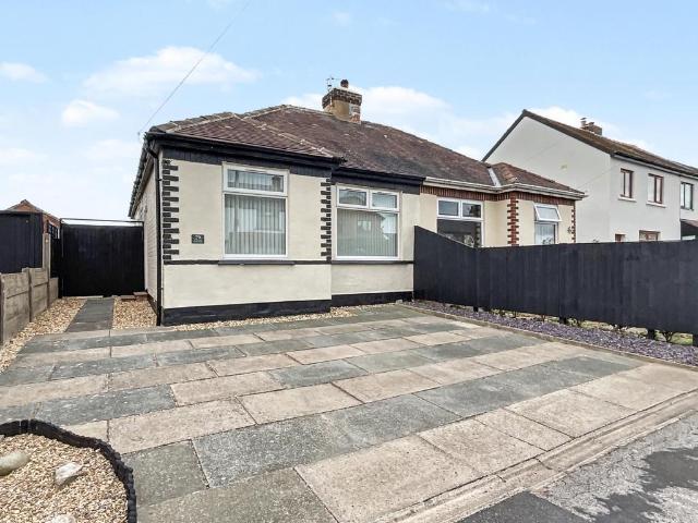 Bungalow for sale in North Meols, Roby Mill