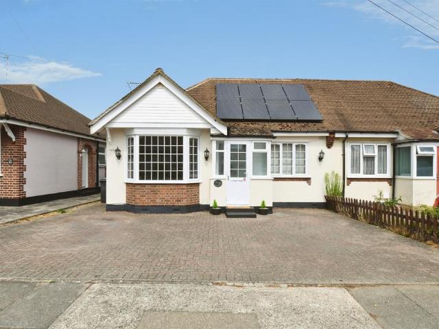 Bungalow for sale in Melbourne, Chelmsford