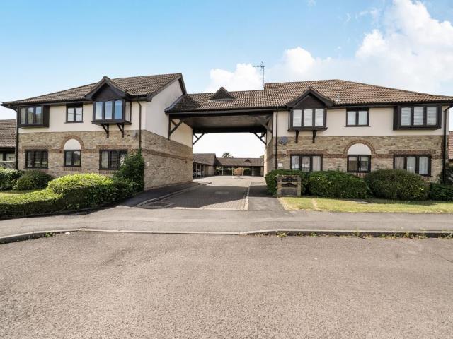 Bungalow for sale in Thatcham, West Berkshire