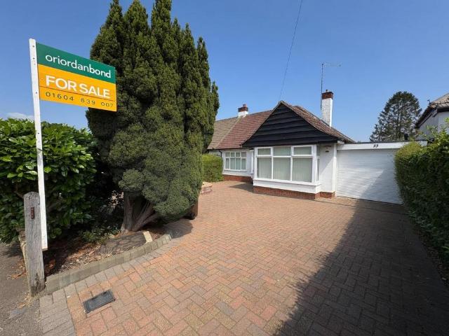 Bungalow for sale in Northampton, Northamptonshire