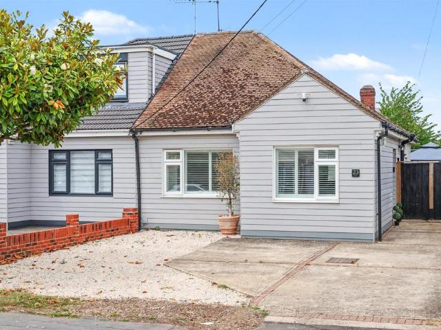 Bungalow for sale in Barling, Essex
