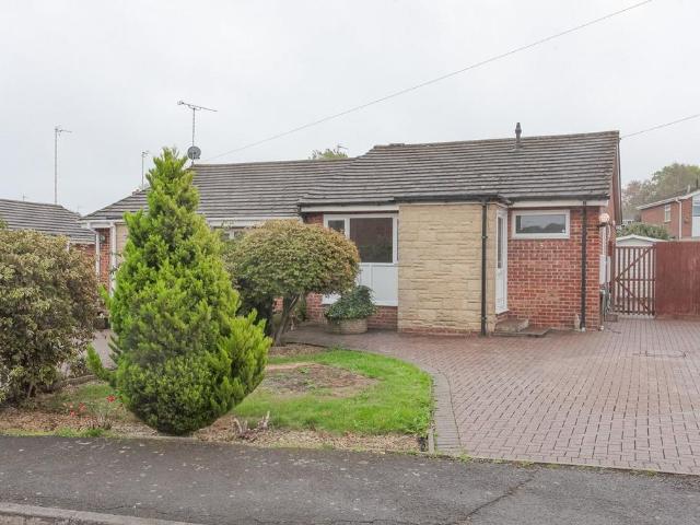 Bungalow for sale in Neithrop, Cherwell