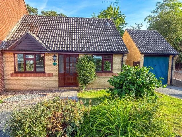 Bungalow for sale in Old Wharf, City Of Leicester