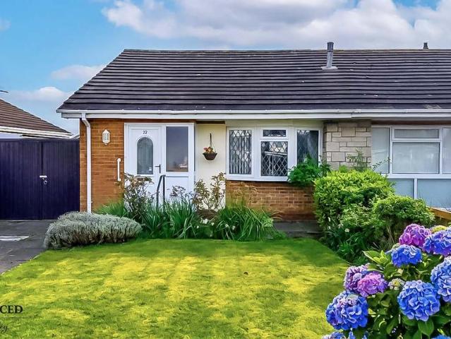 Bungalow for sale in Crossens, Sefton