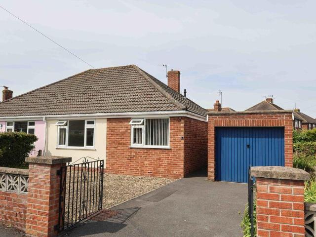 Bungalow for sale in East Clevedon, Clevedon