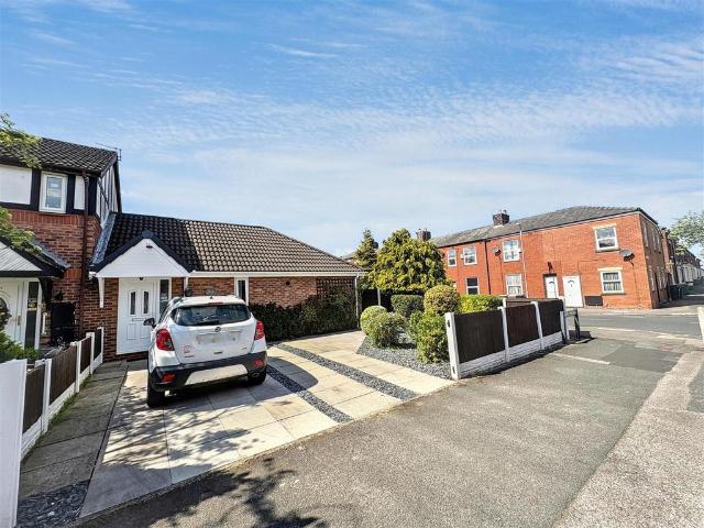 Bungalow for sale in Plungington, Higher Bartle