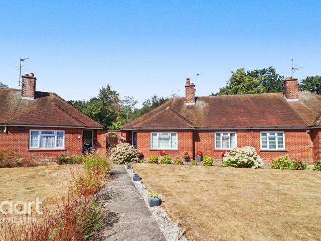 Bungalow for sale in Chipping Hill, Essex