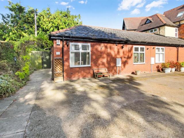 Bungalow for sale in Pierremont, Darlington