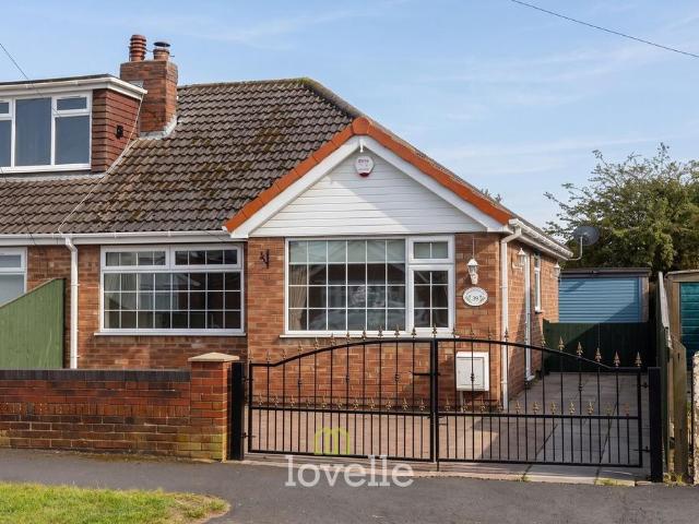 Bungalow for sale in Humberston, Greater Lincolnshire