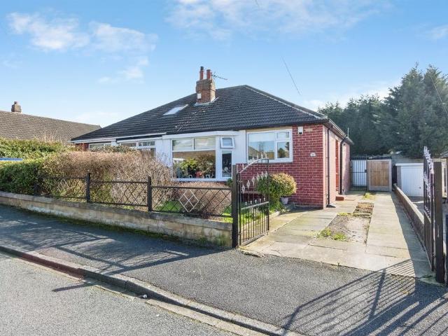 Bungalow for sale in West Yorkshire