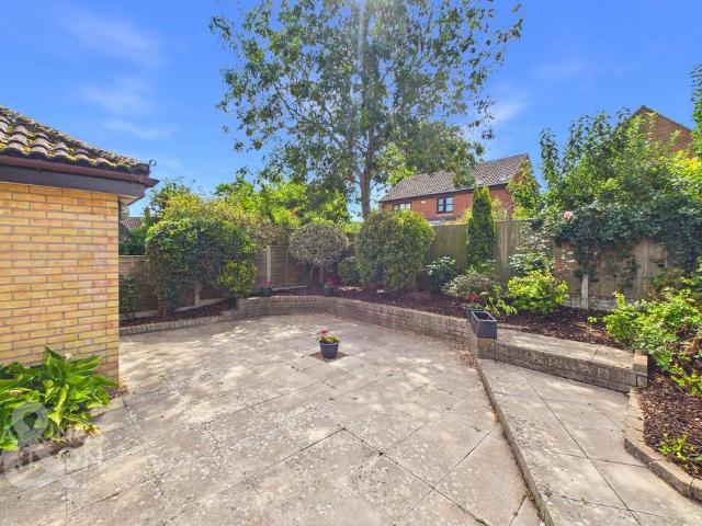 Bungalow for sale in Acle, Crostwick