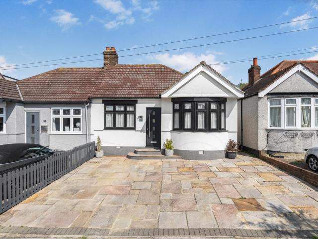 Bungalow for sale in Collier Row, Greater London