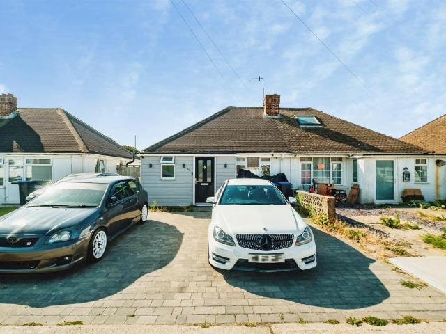 Bungalow for sale in Fishersgate, West Sussex