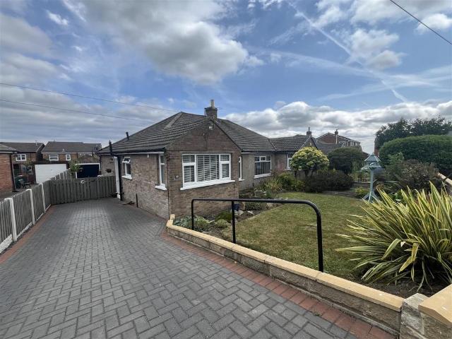 Bungalow for sale in Low Moor, West Yorkshire