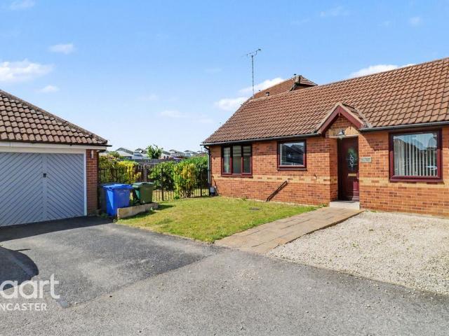 Bungalow for sale in Edlington, South Yorkshire