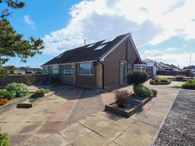 Bungalow for sale in Hest Bank, Bare