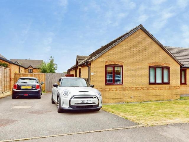 Bungalow for sale in Buttershaw, West Yorkshire