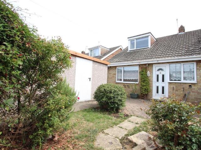 Bungalow for sale in Bransholme, Hull
