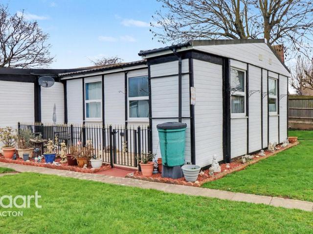 Bungalow for sale in Dale Hill, Essex
