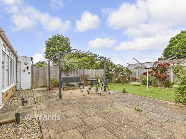 Bungalow for sale in Midway, Kent