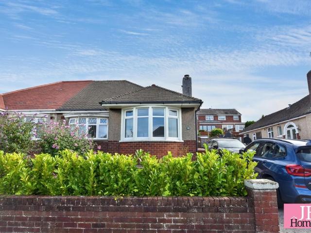 Bungalow for sale in Stank