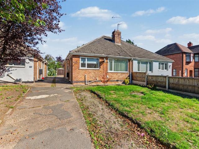 Bungalow for sale in Arnold, Gedling