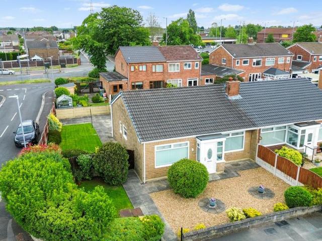Bungalow for sale in Union Bank, St Helens