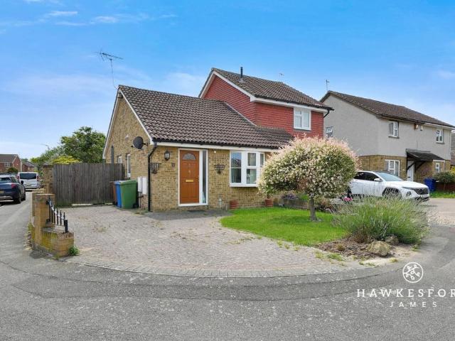 Bungalow for sale in Oad Street, Kent