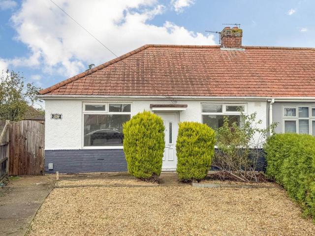 Bungalow for sale in Thorpe St Andrew, Broadland