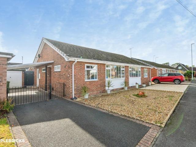 Bungalow for sale in Burlish Park, Wyre Forest