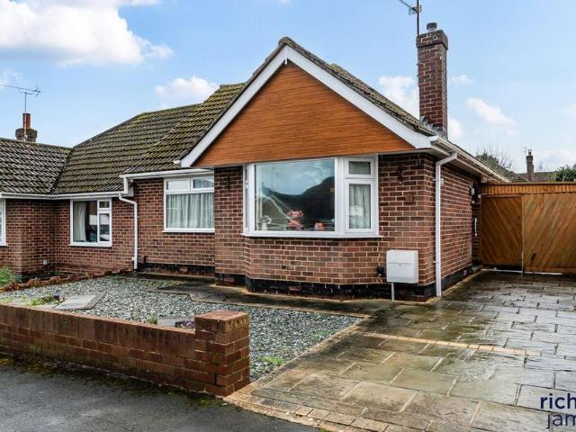 Bungalow for sale in Rodbourne, Swindon