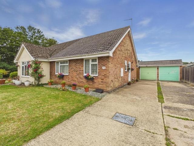 Bungalow for sale in Chelmondiston, Suffolk