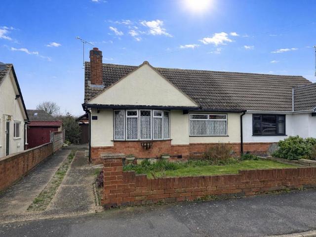 Bungalow for sale in South Wigston, Wigston Magna